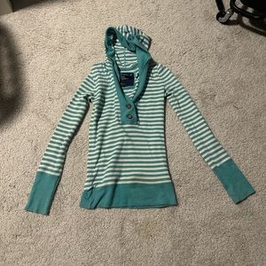 American Eagle Henley